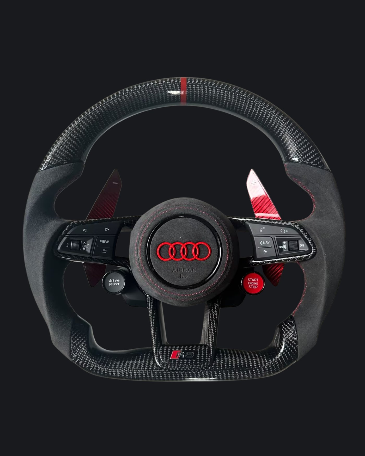 Audi R8 Lenkrad mit Carbon und Alcantara nach Lenkradveredelung bei AUTO MULA in Wohlen AG